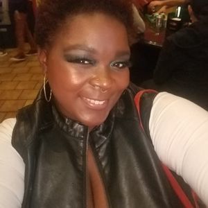 Meet your Posher, Alexis